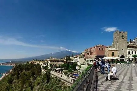 Luxury Apartment Carmen N 2 Centro Storico Di Taormina 0*,